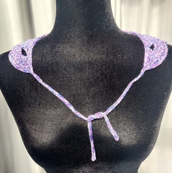 Hand Made Poncho with Head Scarf - Picture 9 of 9